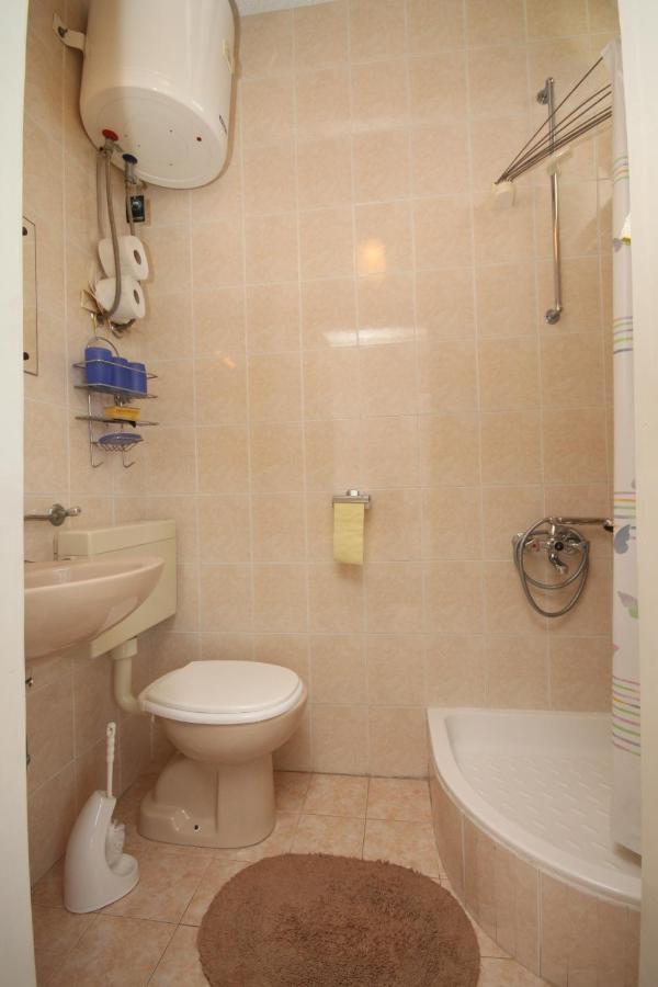 Apartments And Rooms With Parking Space Tucepi, Makarska - 6901 Екстериор снимка