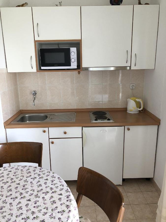 Apartments And Rooms With Parking Space Tucepi, Makarska - 6901 Екстериор снимка