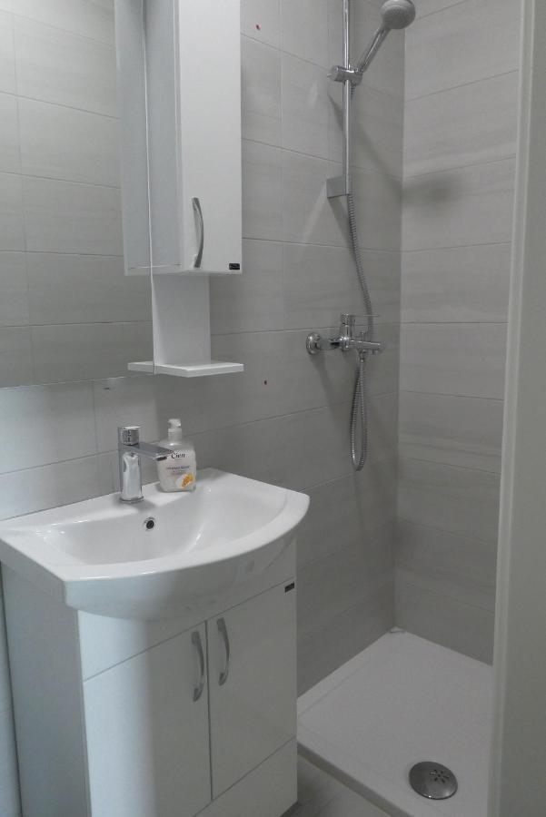 Apartments And Rooms With Parking Space Tucepi, Makarska - 6901 Екстериор снимка