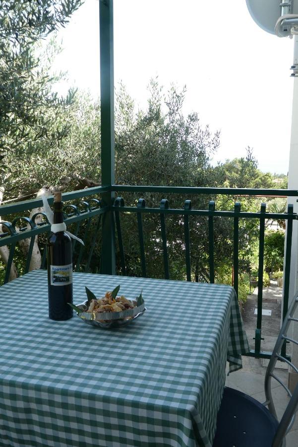 Apartments And Rooms With Parking Space Tucepi, Makarska - 6901 Екстериор снимка