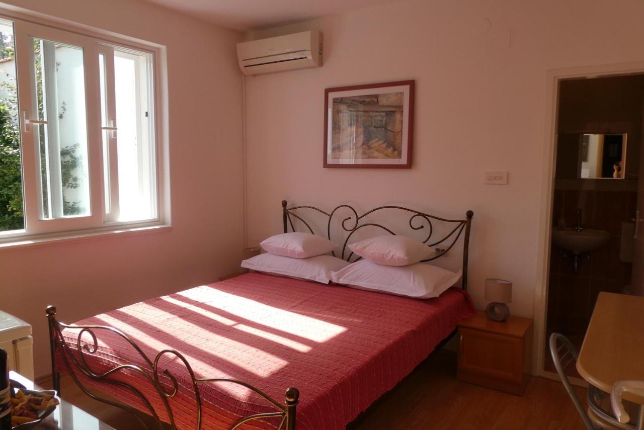 Apartments And Rooms With Parking Space Tucepi, Makarska - 6901 Екстериор снимка