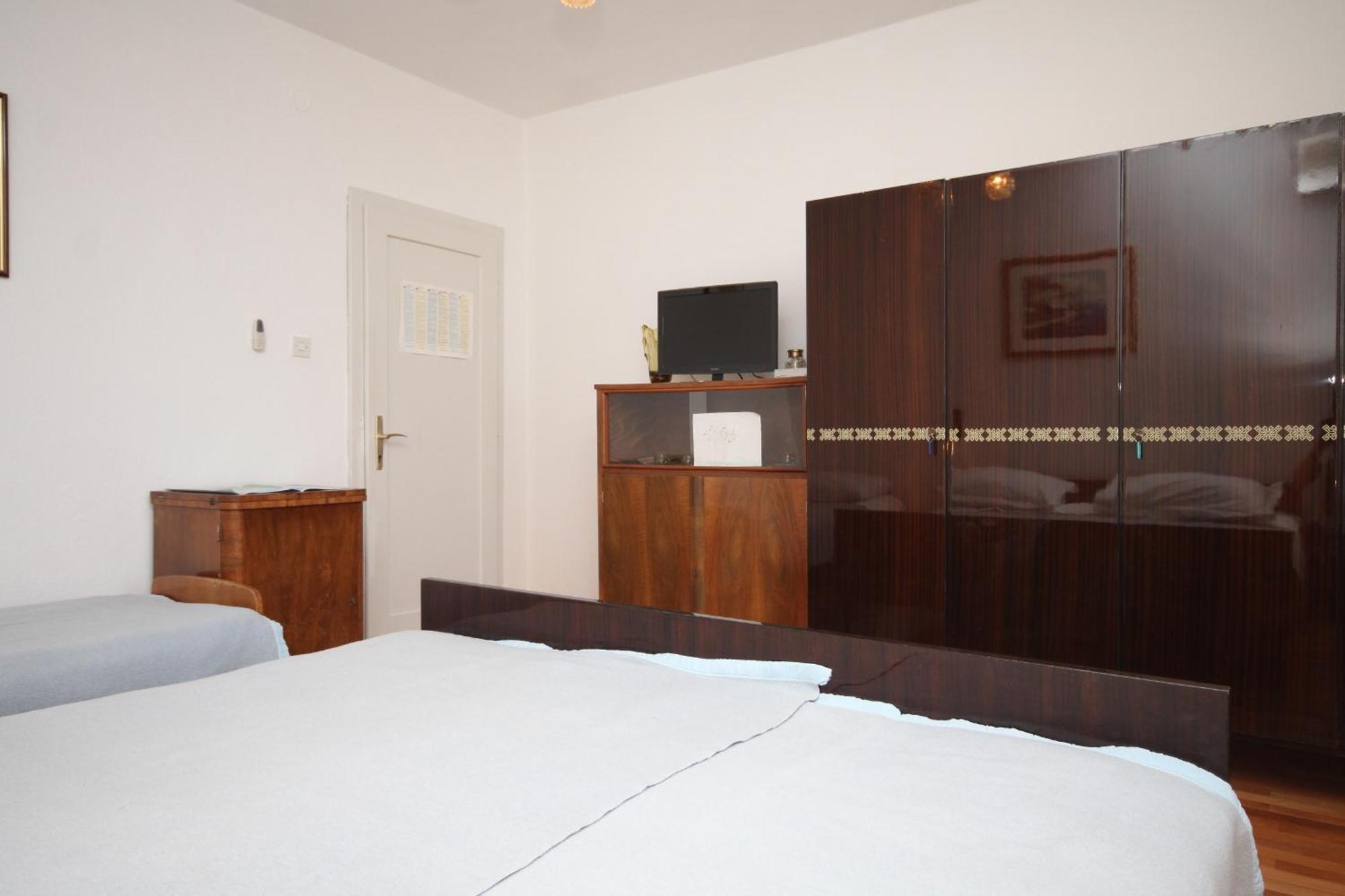 Apartments And Rooms With Parking Space Tucepi, Makarska - 6901 Стая снимка